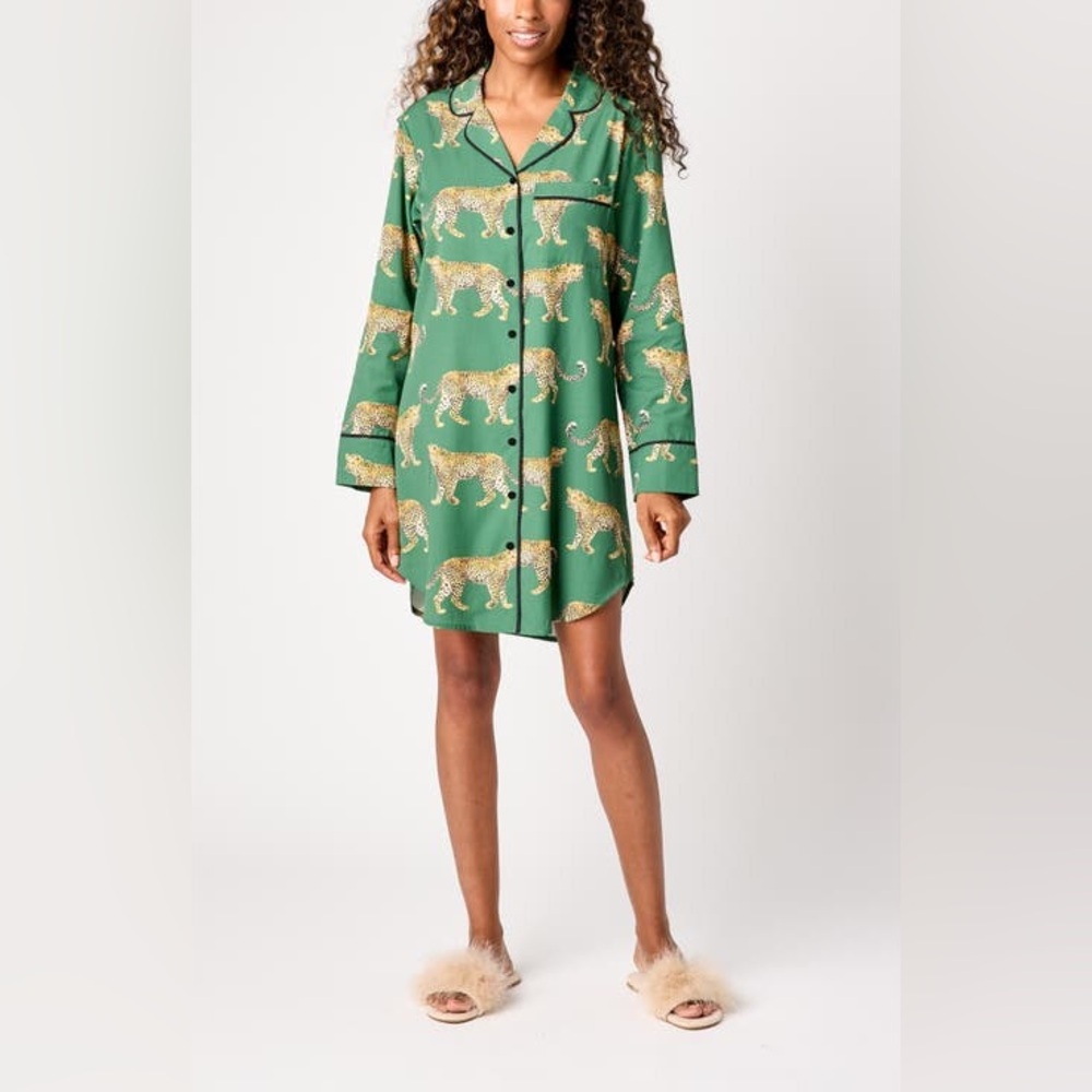 KATIE KIME cheetahs sleep shirt in Dark Green XS